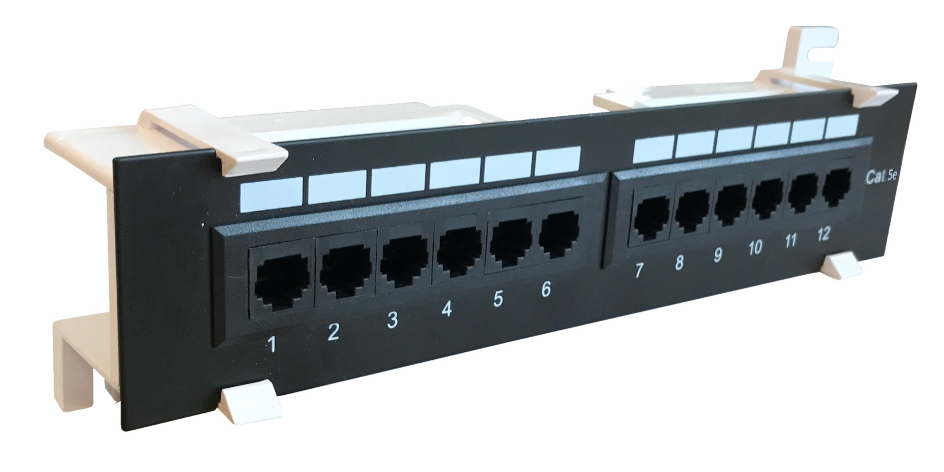 Muurbevestiging patchpanel meterkast